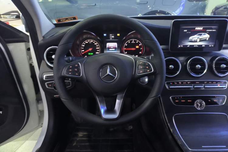 Used Mercedes-Benz C-Class 2016 C 200 L Sport Edition Steering Wheel