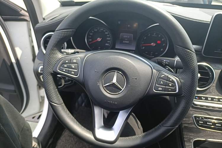 Used Mercedes-Benz C-Class 2016 C 180 L Sport Edition Steering Wheel