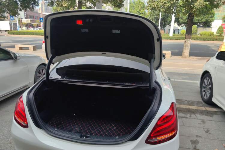 Used Mercedes-Benz C-Class 2016 C 200 L Trunk