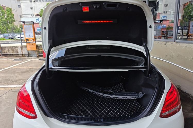 Used Mercedes-Benz C-Class 2016 C 200 Sport Edition Trunk