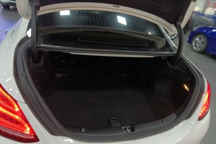 Used Mercedes-Benz C-Class 2016 C 180 L Sport Edition Trunk