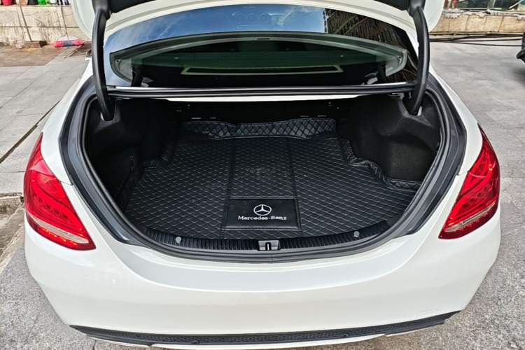 Used Mercedes-Benz C-Class 2016 C 200 L Sport Edition Trunk