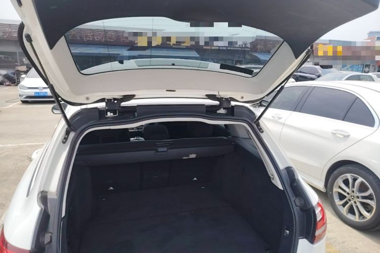 Used Mercedes-Benz C-Class 2016 C 180 Estate Trunk