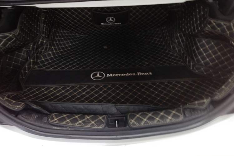 Used Mercedes-Benz C-Class 2016 C 180 L Sport Edition Trunk