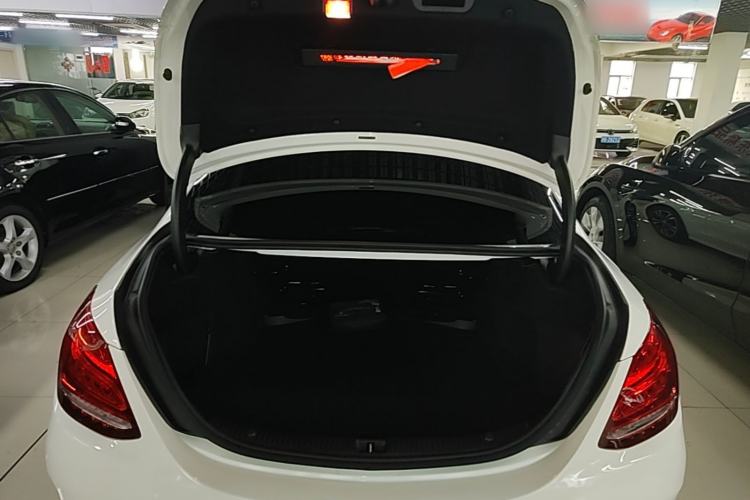 Used Mercedes-Benz C-Class 2016 C 200 Sport Edition Trunk