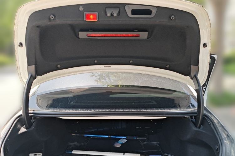 Used Mercedes-Benz C-Class 2016 C 200 L Trunk
