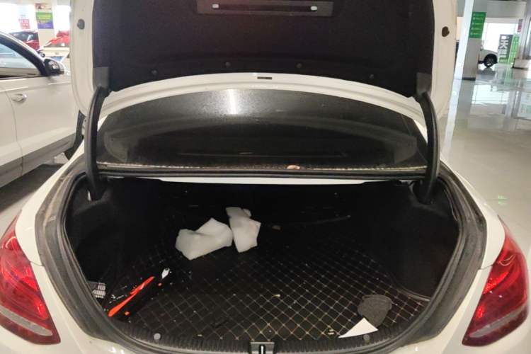 Used Mercedes-Benz C-Class 2016 C 180 L Sport Edition Trunk