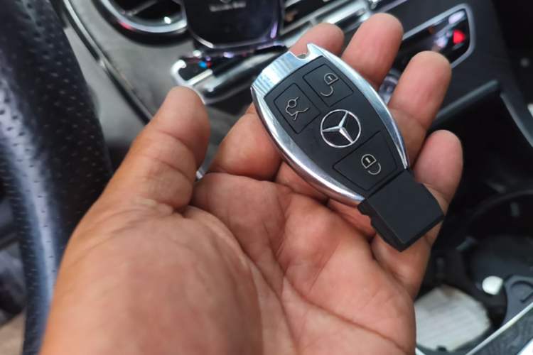 Used Mercedes-Benz C-Class 2016 C 180 L Sport Edition Vehicle Key