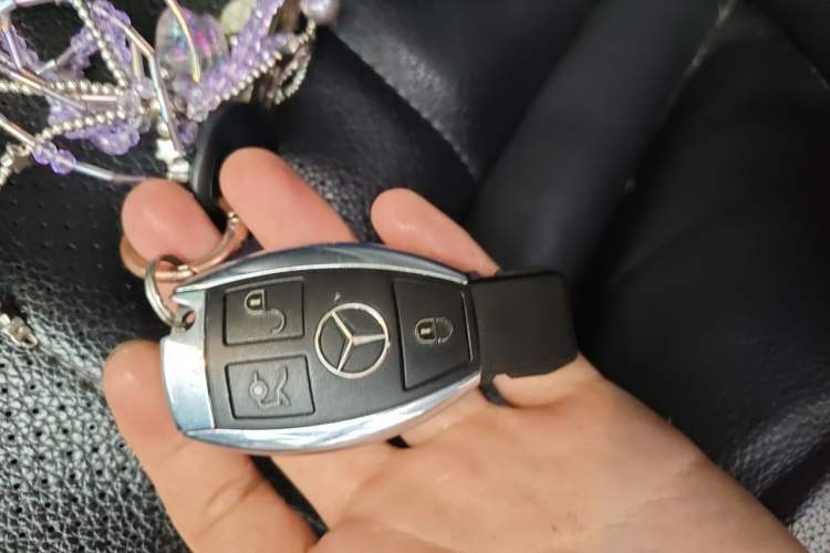 Used Mercedes-Benz C-Class 2016 C 200 L Sport Edition Vehicle Key