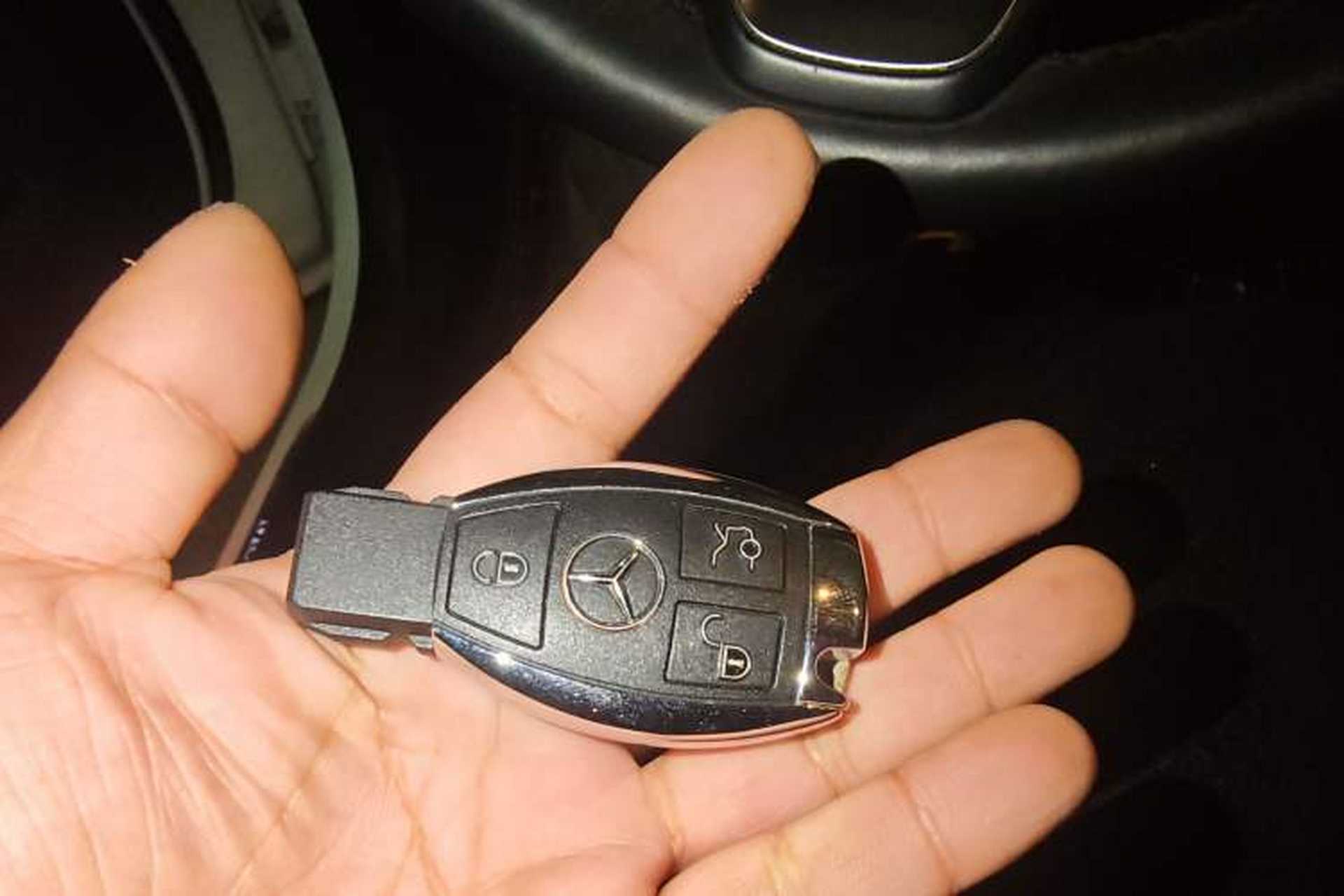 Used Mercedes-Benz C-Class 2016 C 200 L Sport Edition Vehicle Key