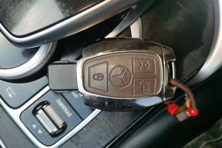 Used Mercedes-Benz C-Class 2016 C 200 L Sport Edition Vehicle Key