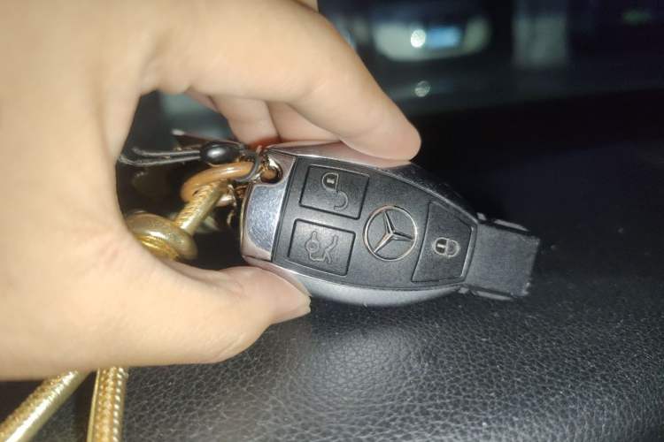 Used Mercedes-Benz C-Class 2016 C 200 Sport Edition Vehicle Key