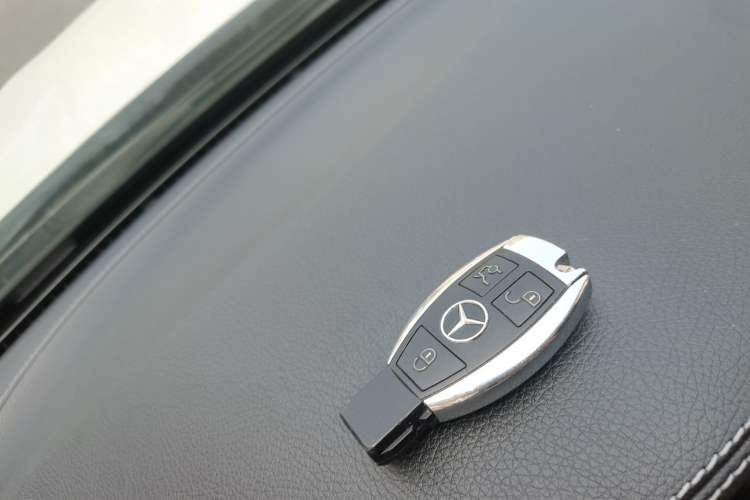 Used Mercedes-Benz C-Class 2016 C 180 L Sport Edition Vehicle Key