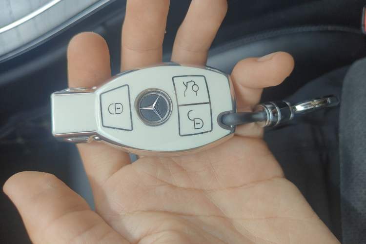 Used Mercedes-Benz C-Class 2016 C 200 L Sport Edition Vehicle Key