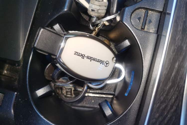 Used Mercedes-Benz C-Class 2016 C 200 L Sport Edition Vehicle Key