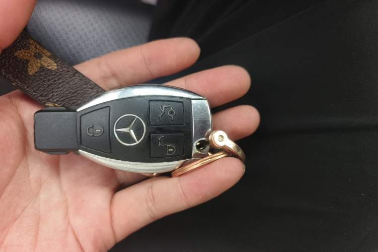 Used Mercedes-Benz C-Class 2016 C 200 L Sport Edition Vehicle Key