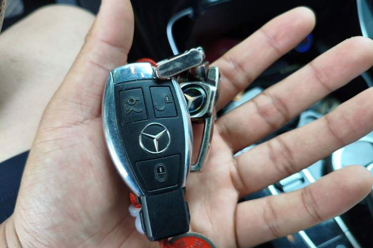 Used Mercedes-Benz C-Class 2016 C 200 Sport Edition Vehicle Key