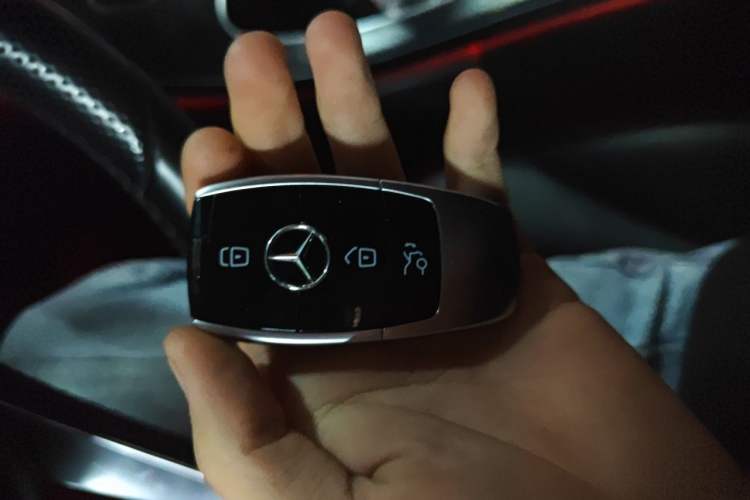 Used Mercedes-Benz C-Class 2016 C 180 L Sport Edition Vehicle Key