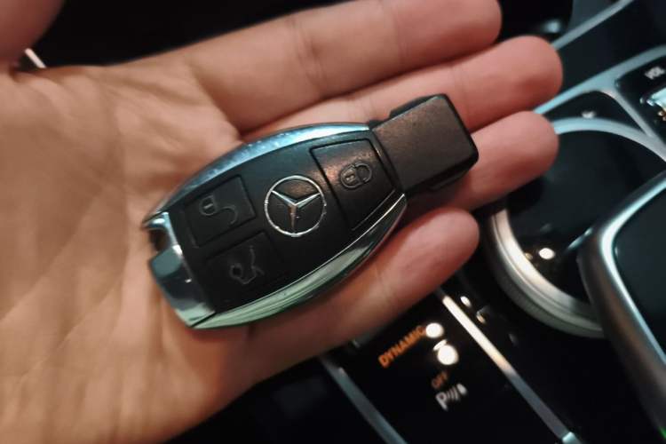 Used Mercedes-Benz C-Class 2016 C 200 Sport Edition Vehicle Key