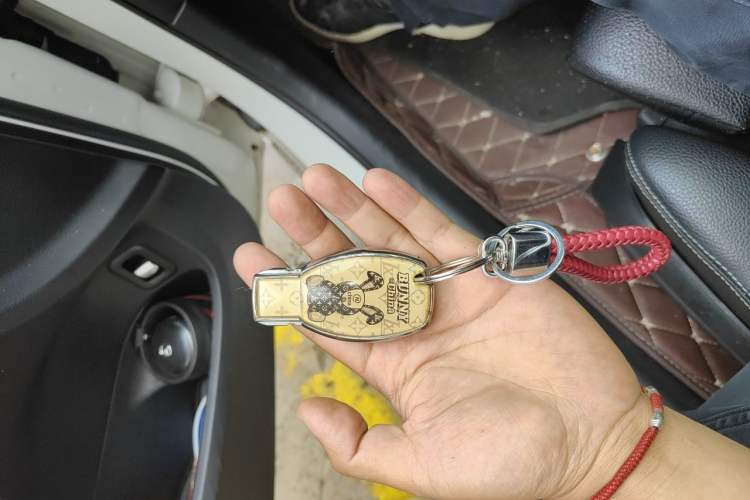 Used Mercedes-Benz C-Class 2016 C 200 L Sport Edition Vehicle Key