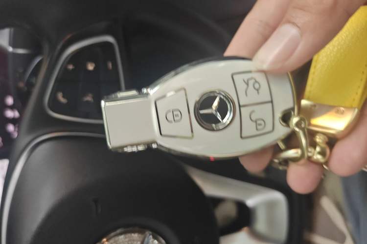 Used Mercedes-Benz C-Class 2016 C 200 L Vehicle Key