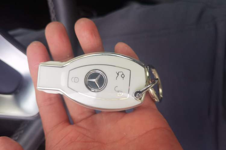 Used Mercedes-Benz C-Class 2016 C 200 L Sport Edition Vehicle Key