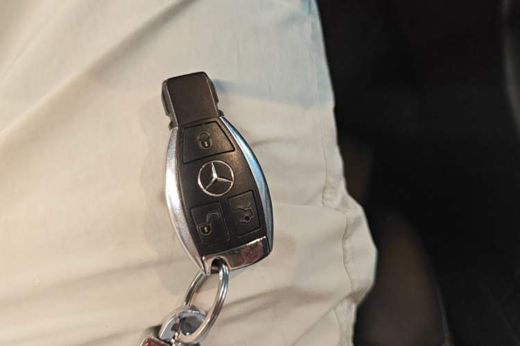 Used Mercedes-Benz C-Class 2016 C 200 L Sport Edition Vehicle Key