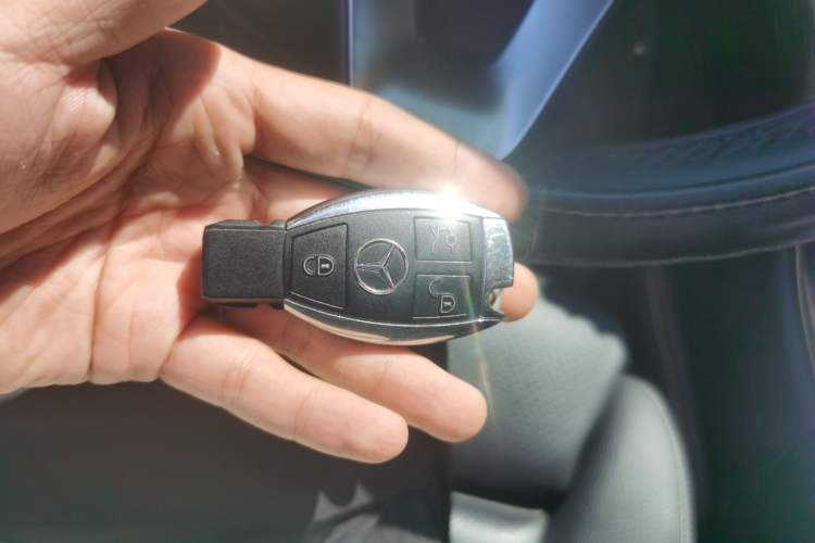 Used Mercedes-Benz C-Class 2016 C 200 L Sport Edition Vehicle Key