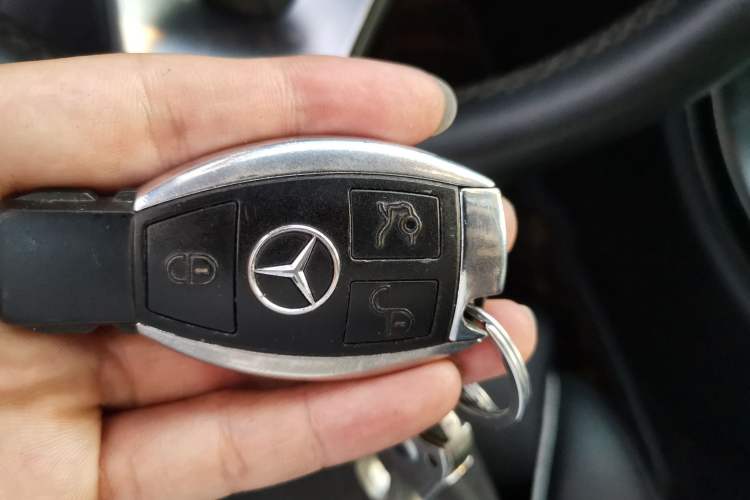 Used Mercedes-Benz C-Class 2016 C 180 L Sport Edition Vehicle Key