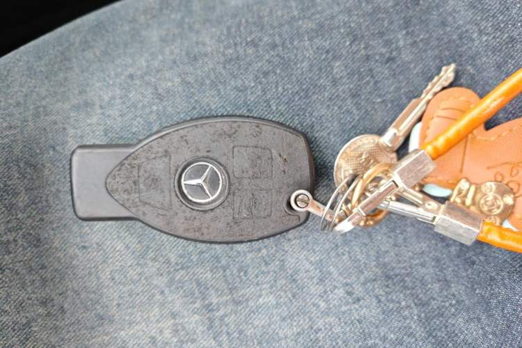 Used Mercedes-Benz C-Class 2016 C 200 Sport Edition Vehicle Key