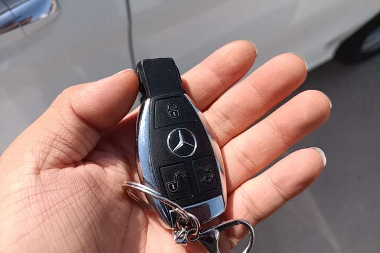 Used Mercedes-Benz C-Class 2016 C 200 L Sport Edition Vehicle Key