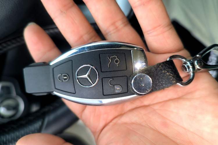 Used Mercedes-Benz C-Class 2016 C 200 L Sport Edition Vehicle Key