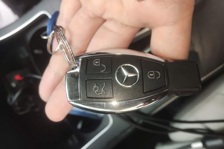 Used Mercedes-Benz C-Class 2016 C 200 L Sport Edition Vehicle Key