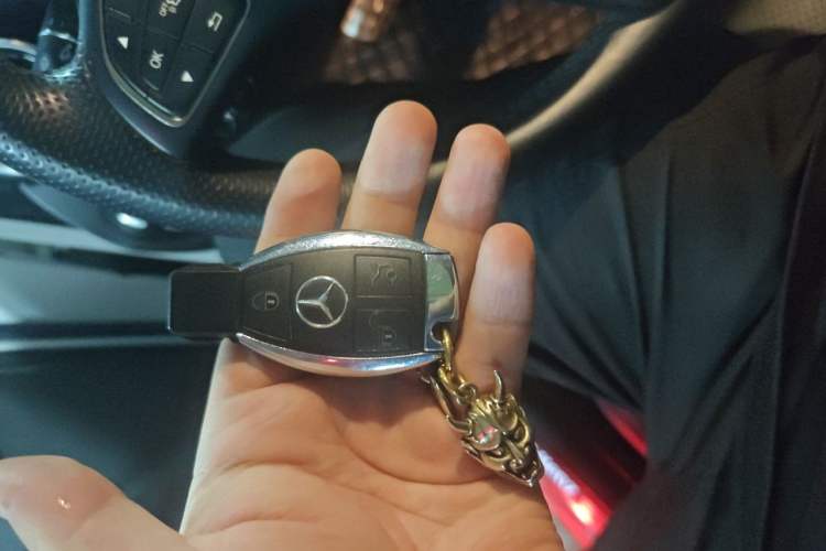 Used Mercedes-Benz C-Class 2016 C 200 L Sport Edition Vehicle Key