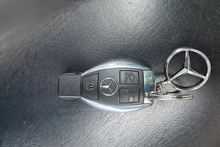 Used Mercedes-Benz C-Class 2016 C 200 L Sport Edition Vehicle Key