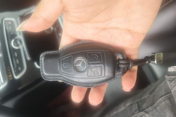 Used Mercedes-Benz C-Class 2016 C 200 L Sport Edition Vehicle Key