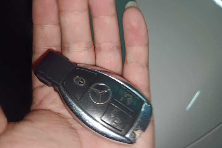 Used Mercedes-Benz C-Class 2016 C 200 Sport Edition Vehicle Key