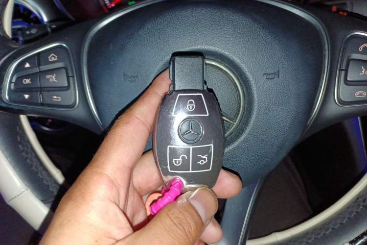 Used Mercedes-Benz C-Class 2016 C 200 L Vehicle Key