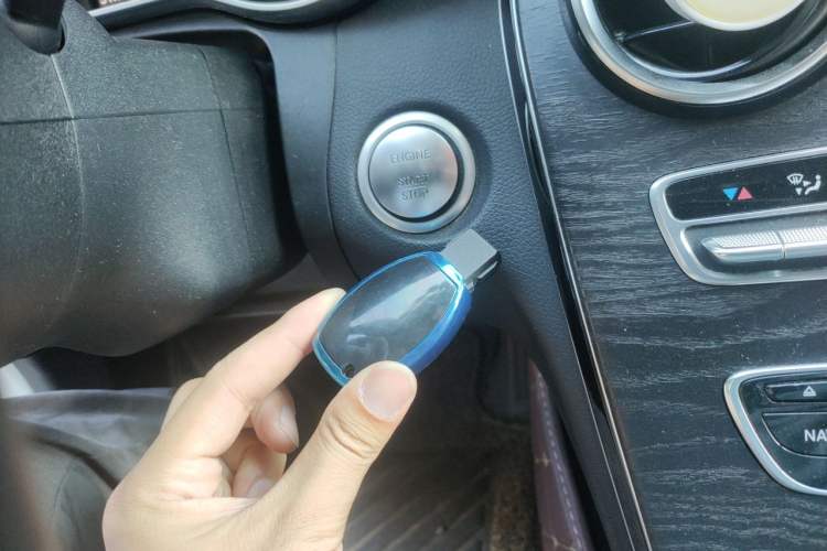 Used Mercedes-Benz C-Class 2016 C 180 L Sport Edition Vehicle Key