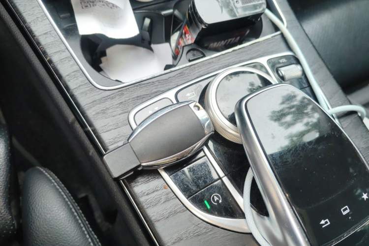 Used Mercedes-Benz C-Class 2016 C 200 L Sport Edition Vehicle Key