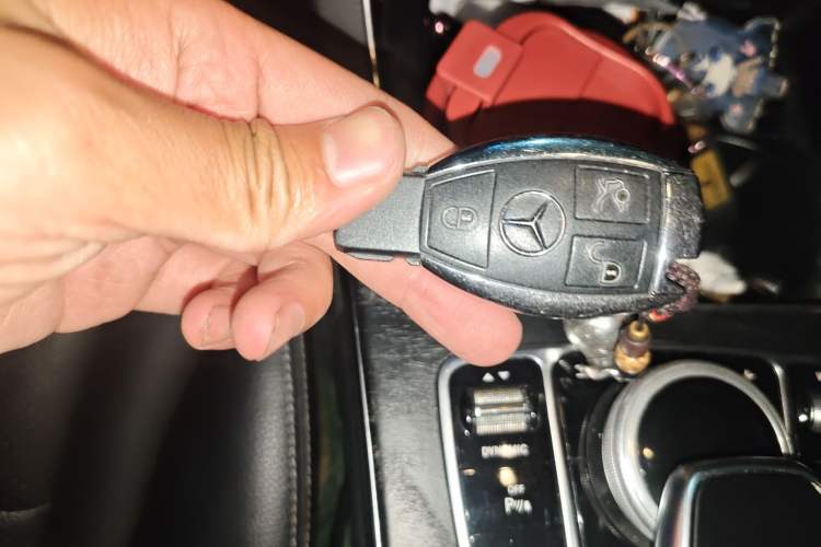Used Mercedes-Benz C-Class 2016 C 200 L Sport Edition Vehicle Key