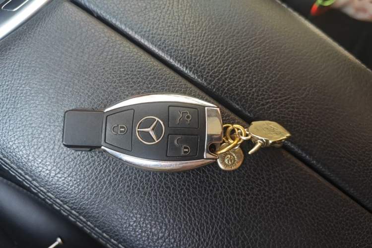Used Mercedes-Benz C-Class 2016 C 200 L Sport Edition Vehicle Key
