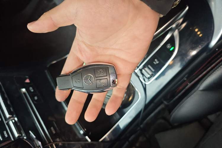 Used Mercedes-Benz C-Class 2016 C 200 Sport Edition 4MATIC Vehicle Key