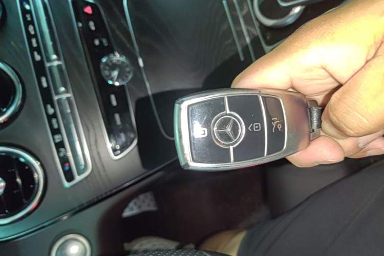 Used Mercedes-Benz C-Class 2016 C 180 L Sport Edition Vehicle Key