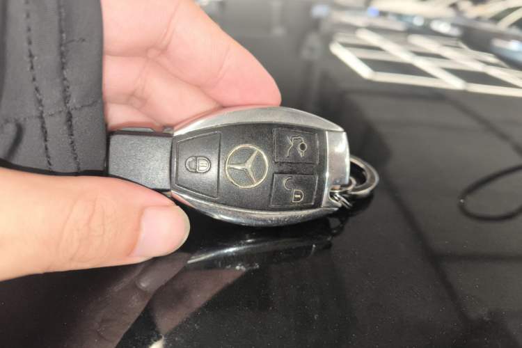 Used Mercedes-Benz C-Class 2016 C 200 L Sport Edition Vehicle Key