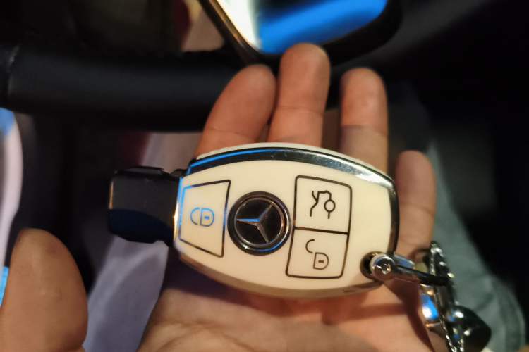 Used Mercedes-Benz C-Class 2016 C 200 L Sport Edition Vehicle Key