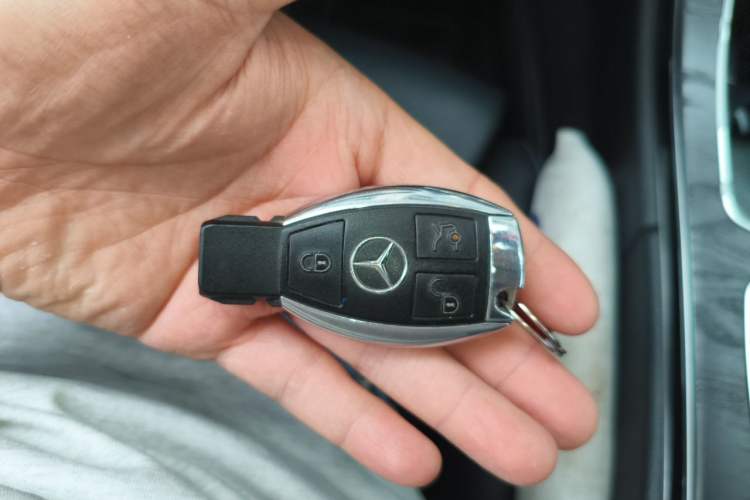 Used Mercedes-Benz C-Class 2016 C 200 L Sport Edition Vehicle Key