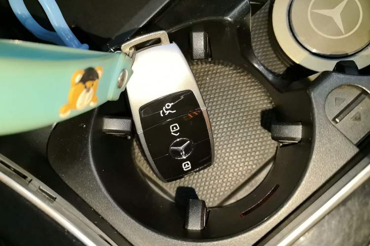 Used Mercedes-Benz C-Class 2016 C 200 Sport Edition Vehicle Key
