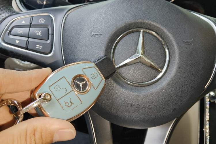 Used Mercedes-Benz C-Class 2016 C 200 L Sport Edition Vehicle Key