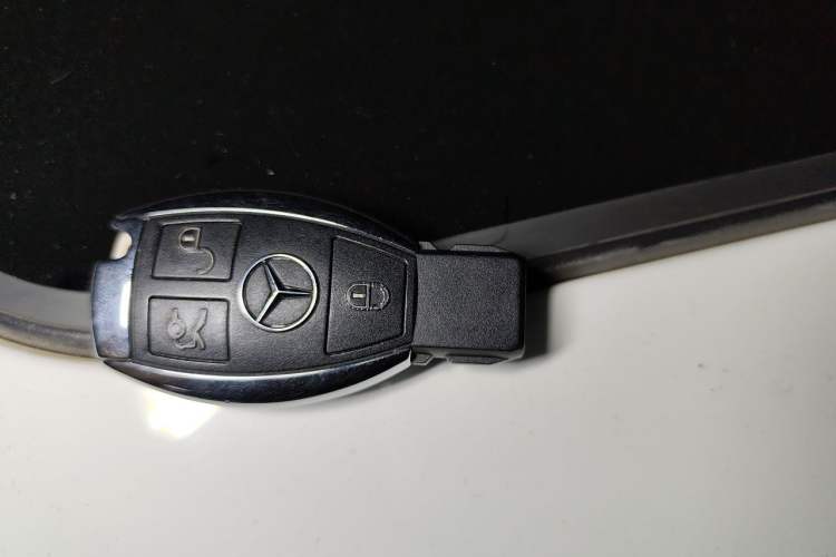 Used Mercedes-Benz C-Class 2016 C 200 Sport Edition Vehicle Key